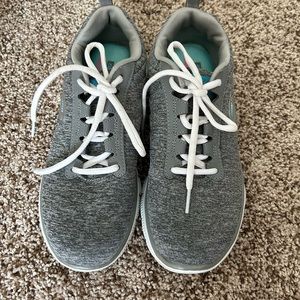 Skechers light weight sneakers size 7